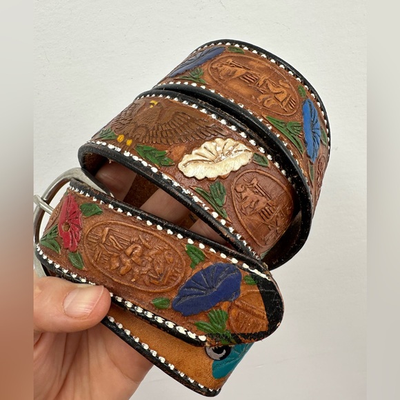 Vintage Western Brown Tooled Leather Belt Made in Mexico Hand Painted Size M - Picture 2 of 12